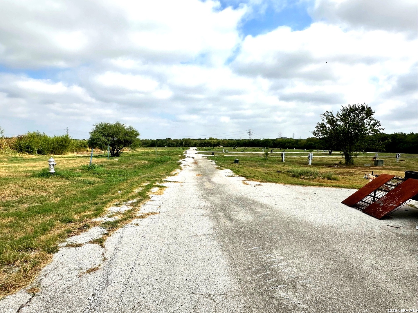main property photo 10