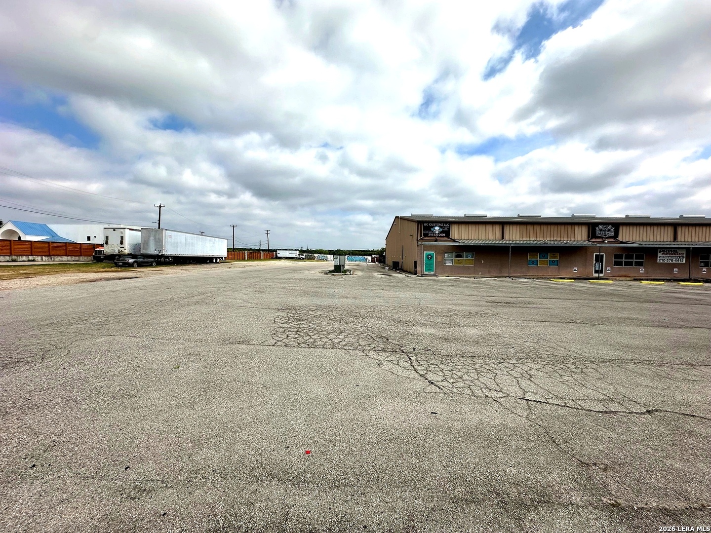 main property photo 8