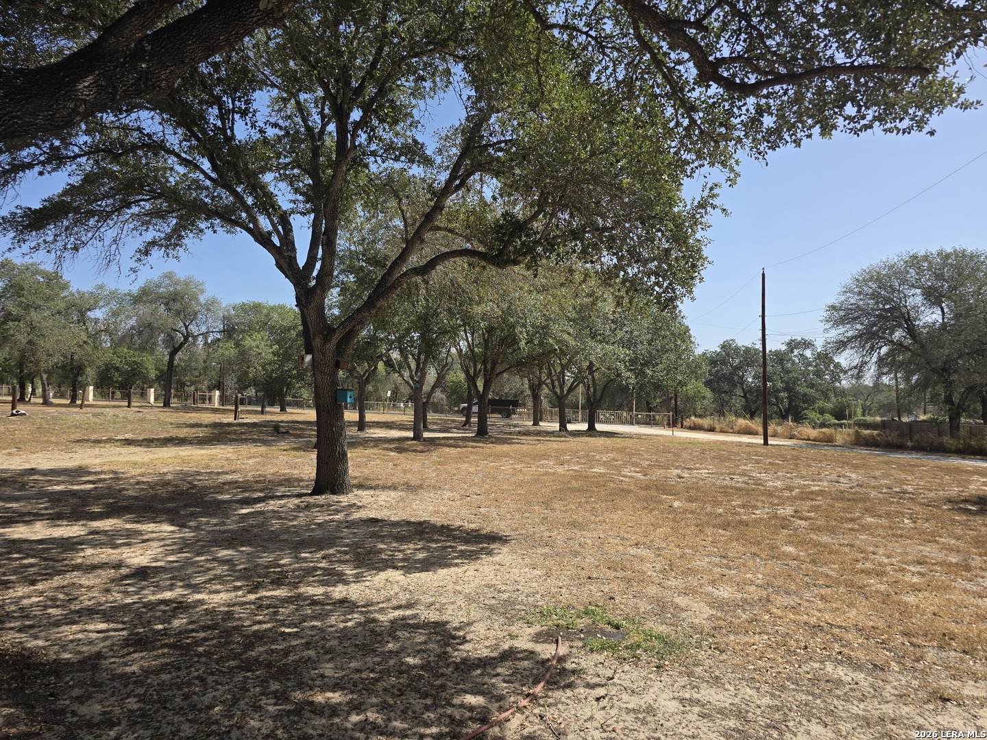 main property photo 10