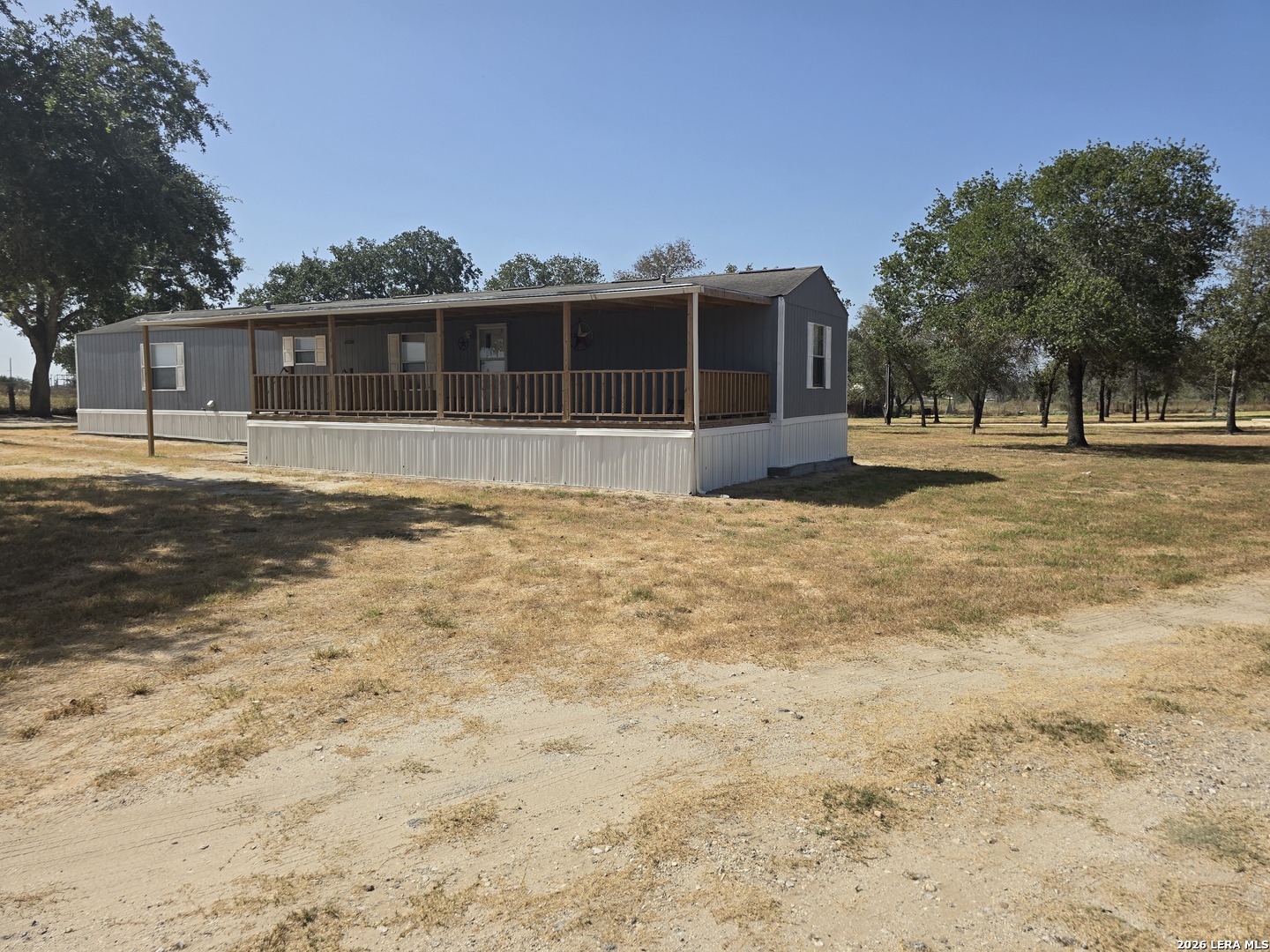 main property photo 12