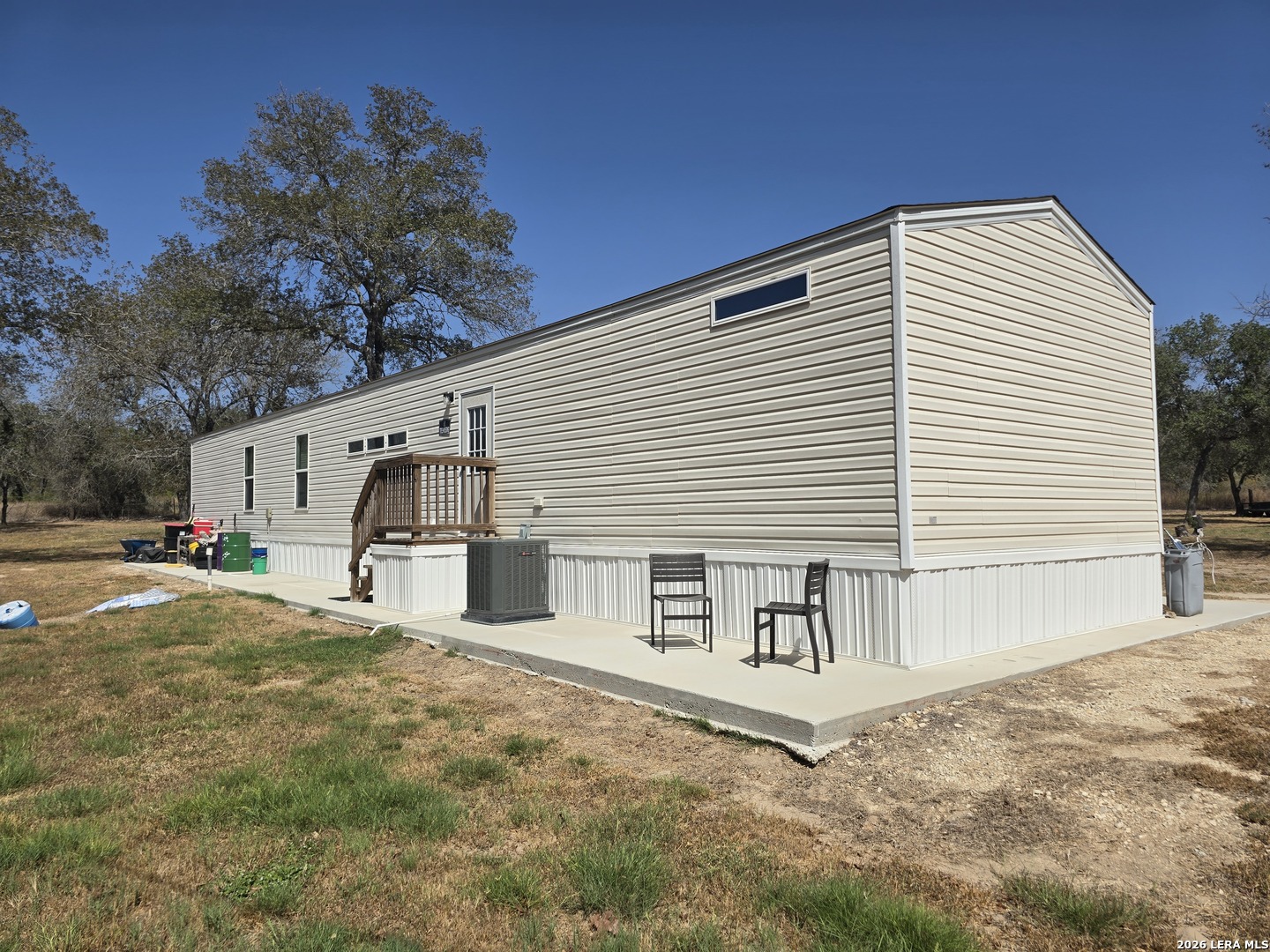 main property photo 27