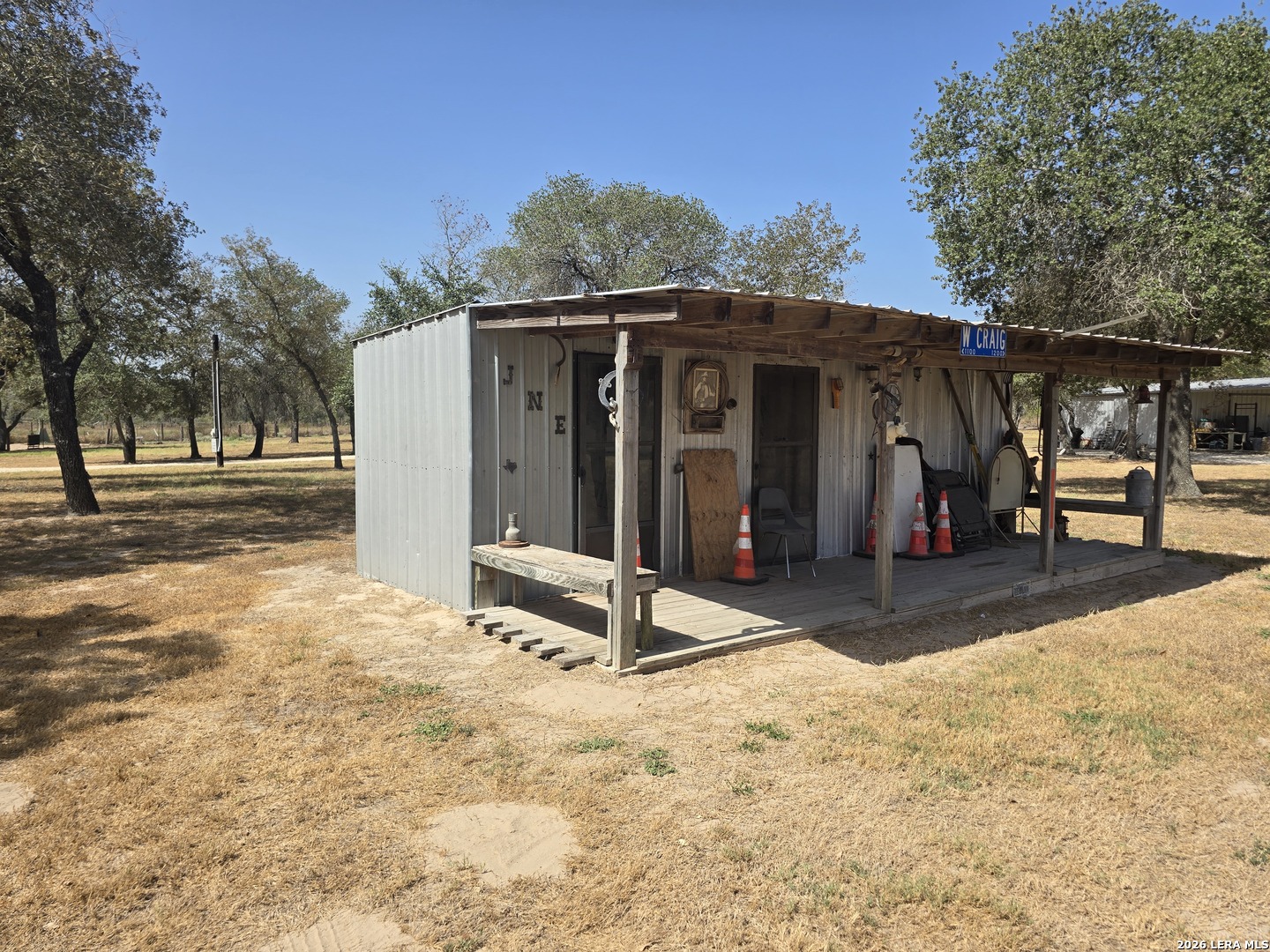 main property photo 34
