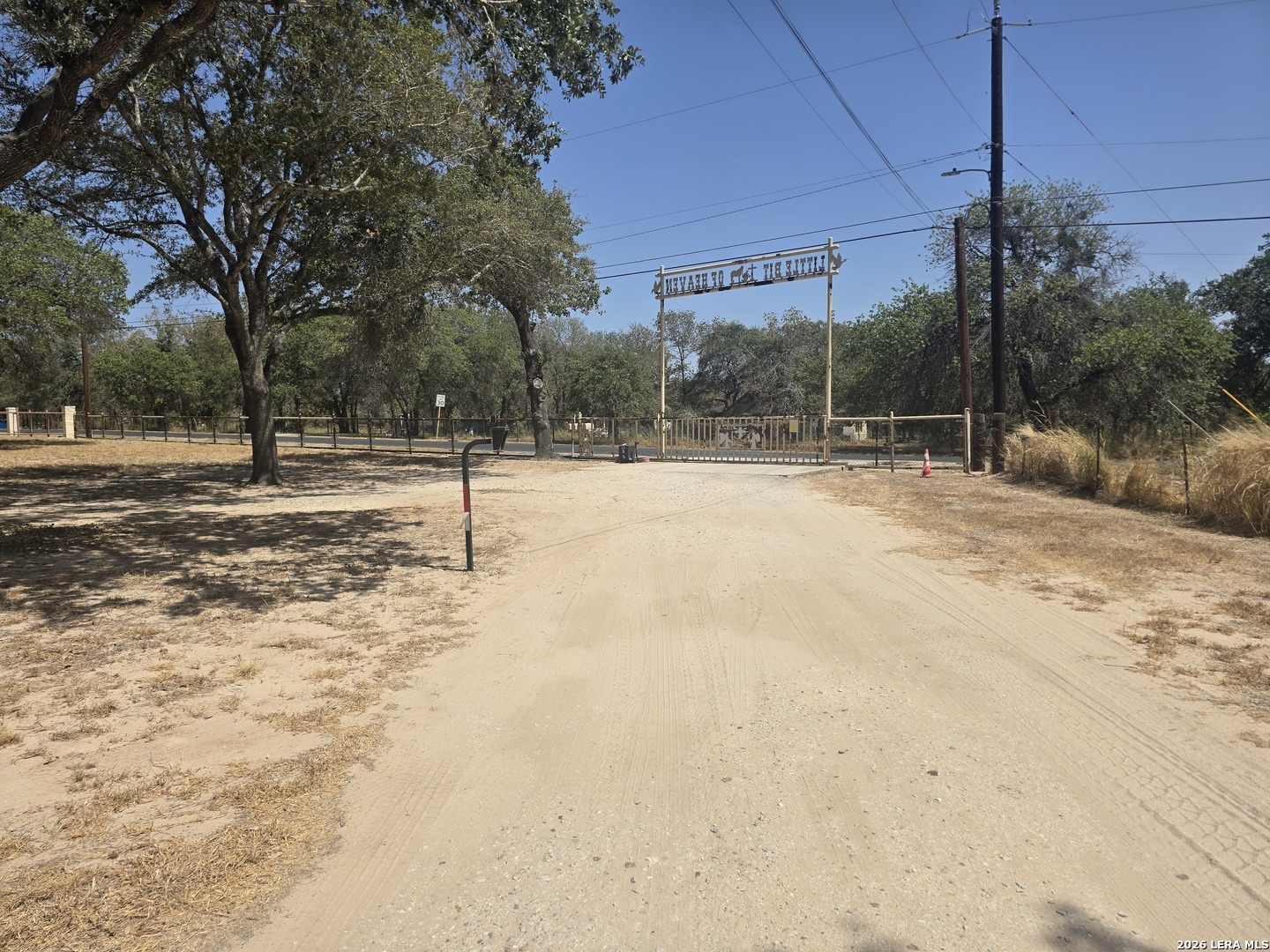 main property photo 41