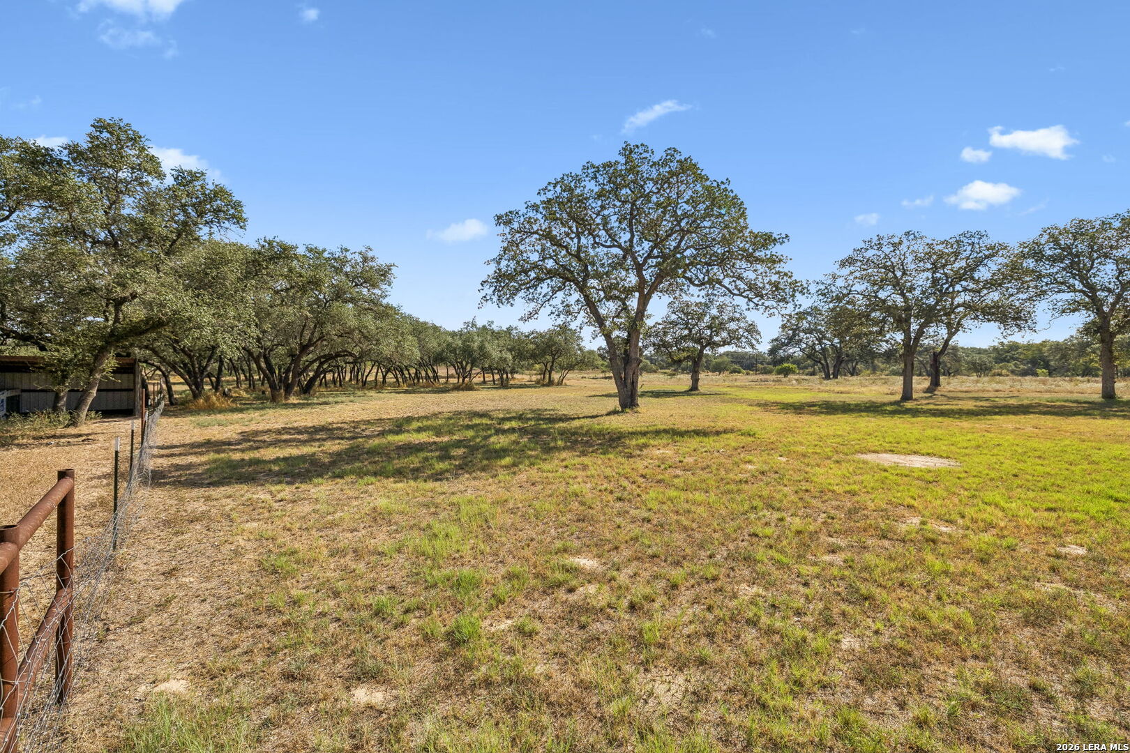 main property photo 16
