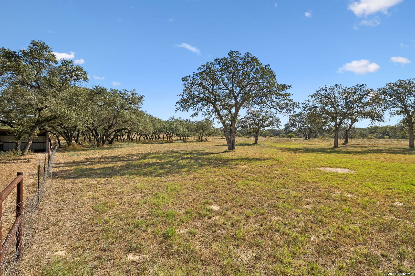 main property photo 18