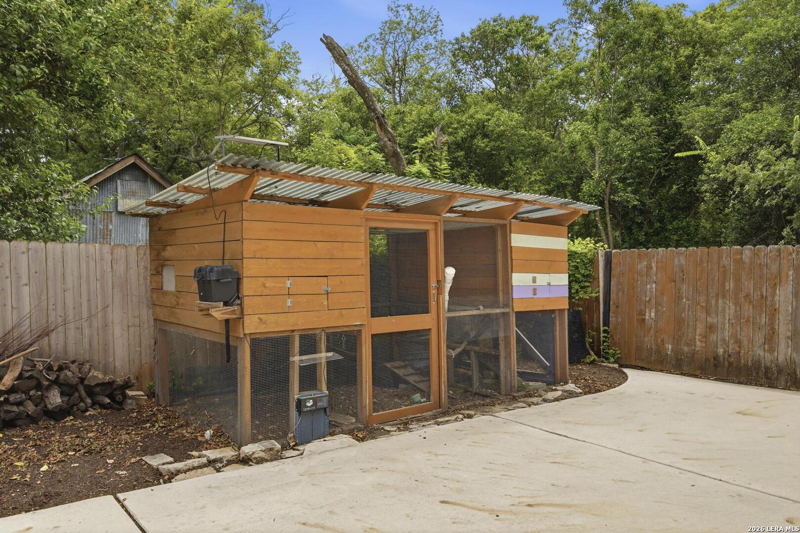 main property photo 46