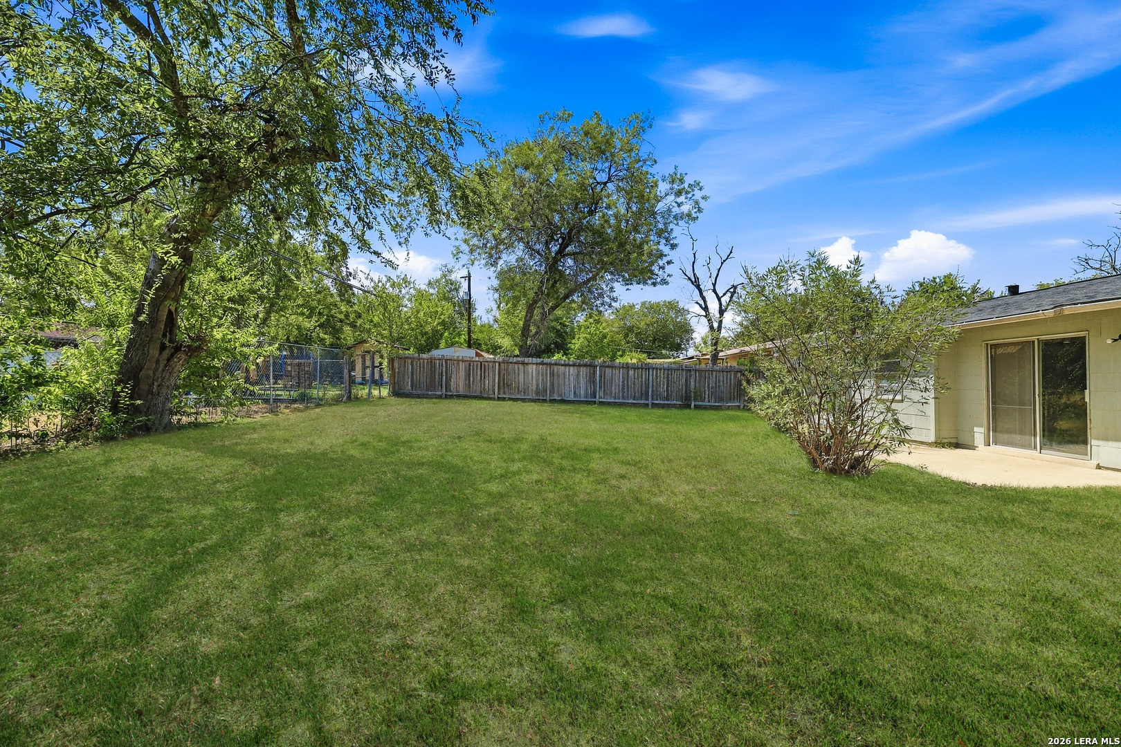 main property photo 23