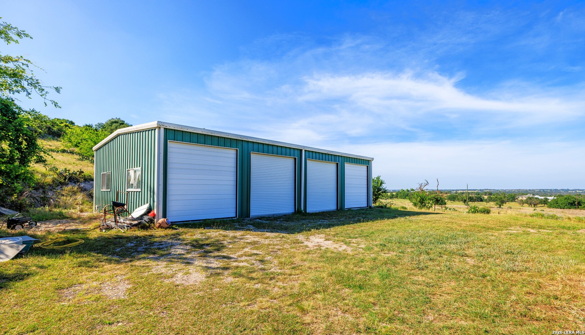 main property photo 39