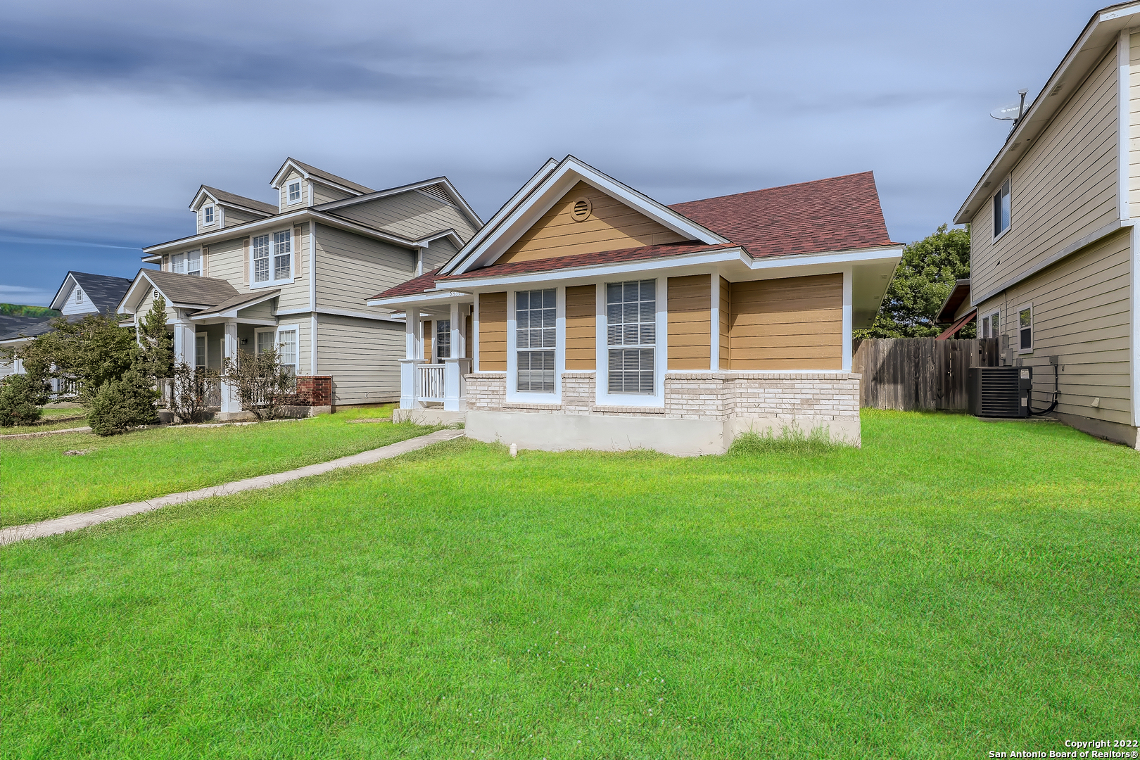 main property photo 2