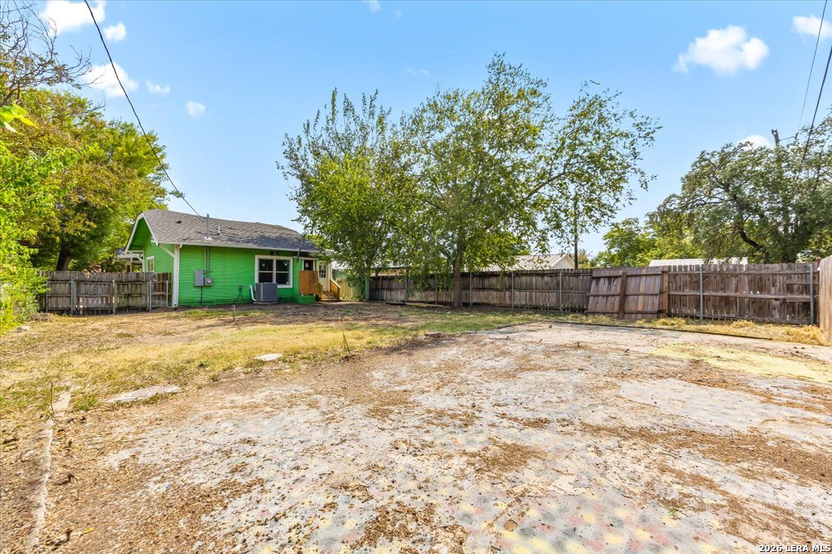 main property photo 23