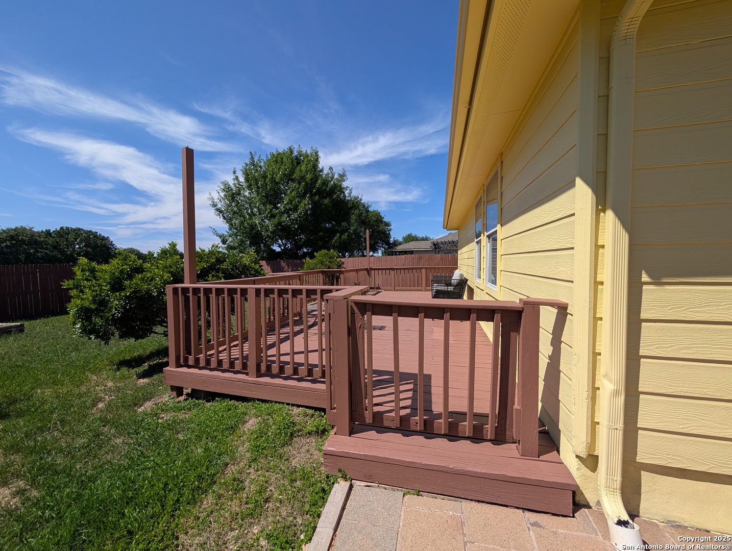 main property photo 18