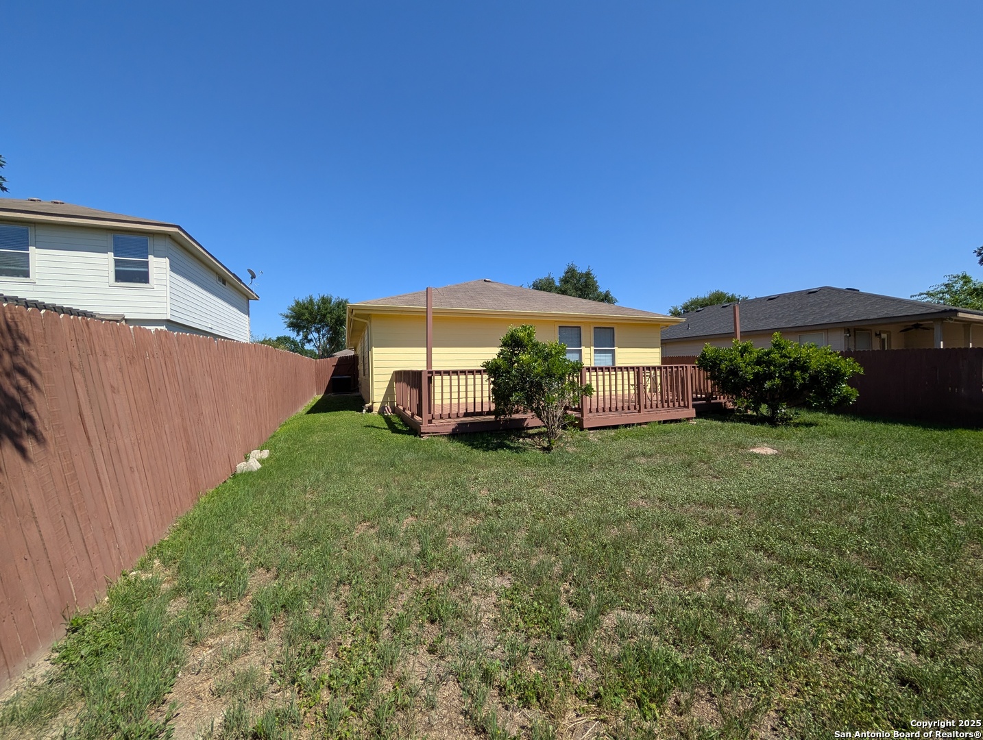 main property photo 28