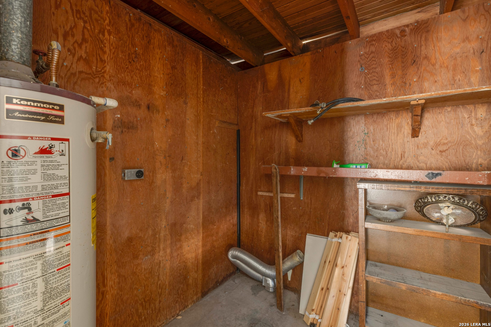 main property photo 17