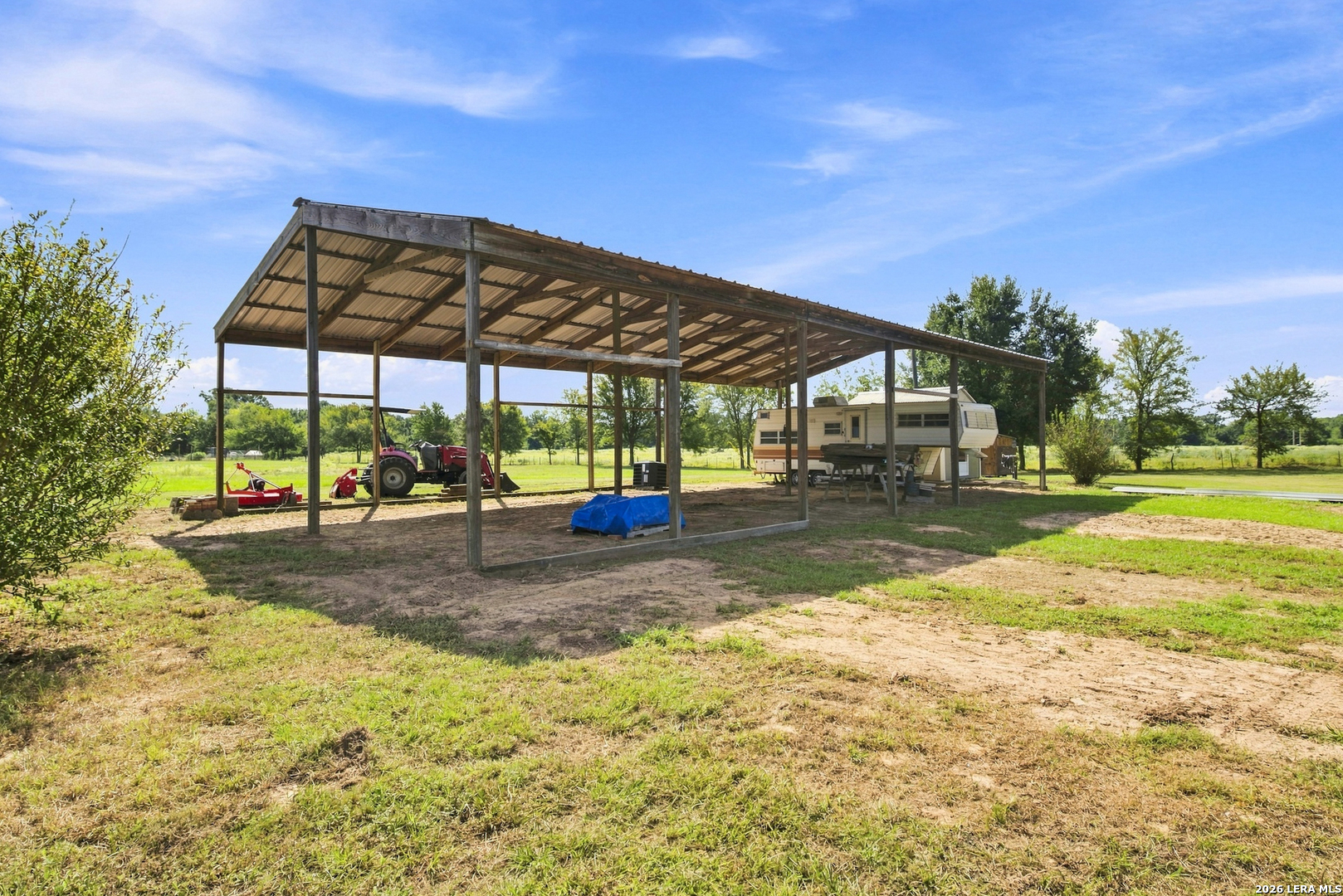 main property photo 18