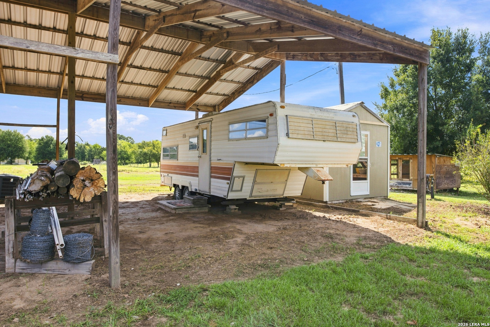 main property photo 20