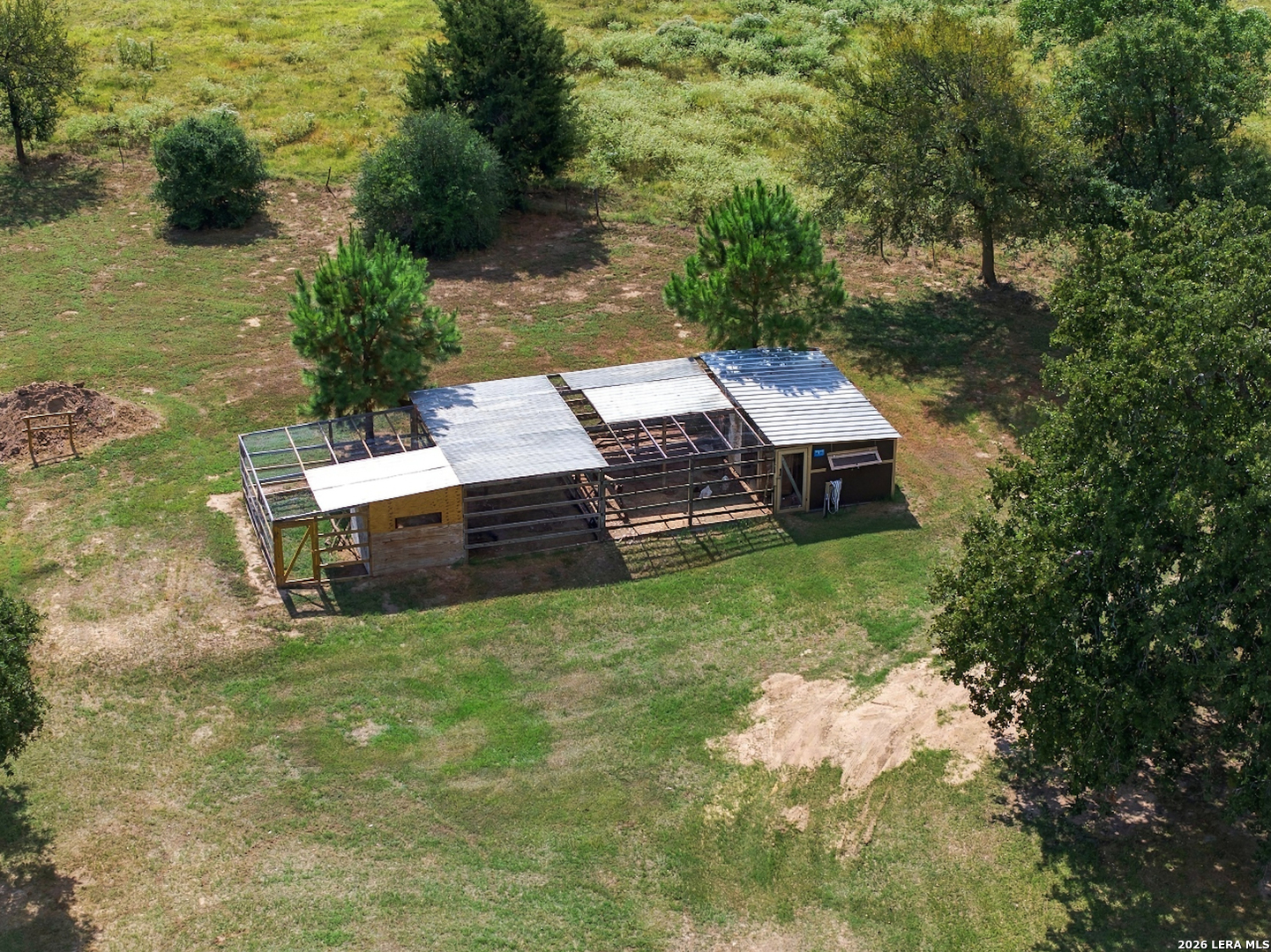 main property photo 34