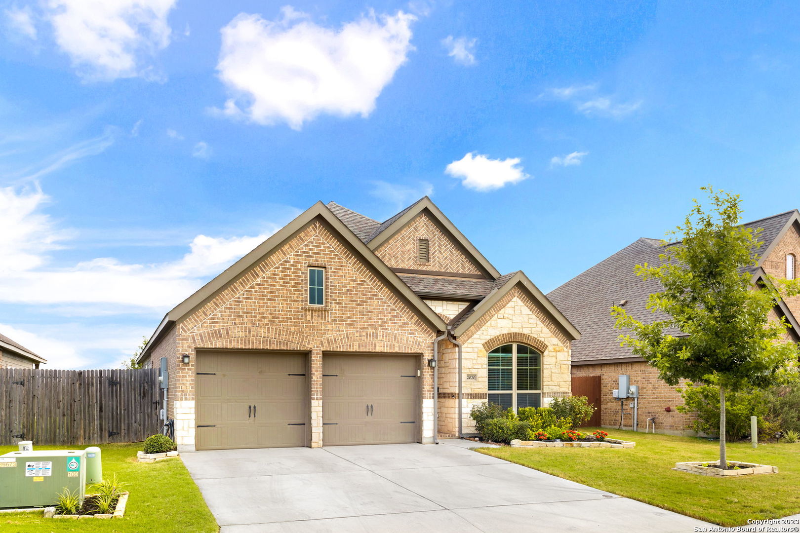 main property photo 1