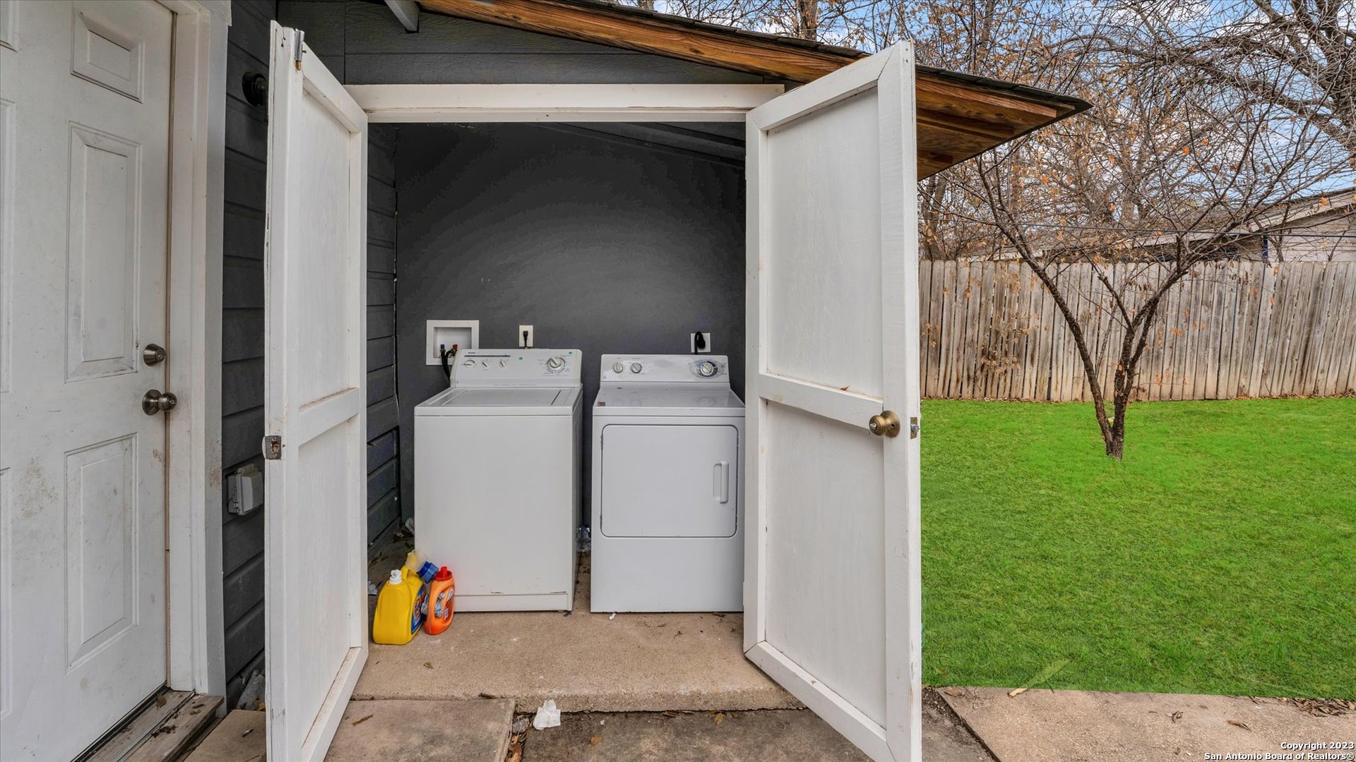 main property photo 18