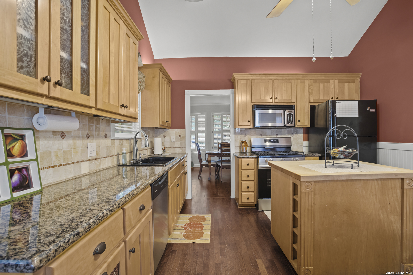 main property photo 15