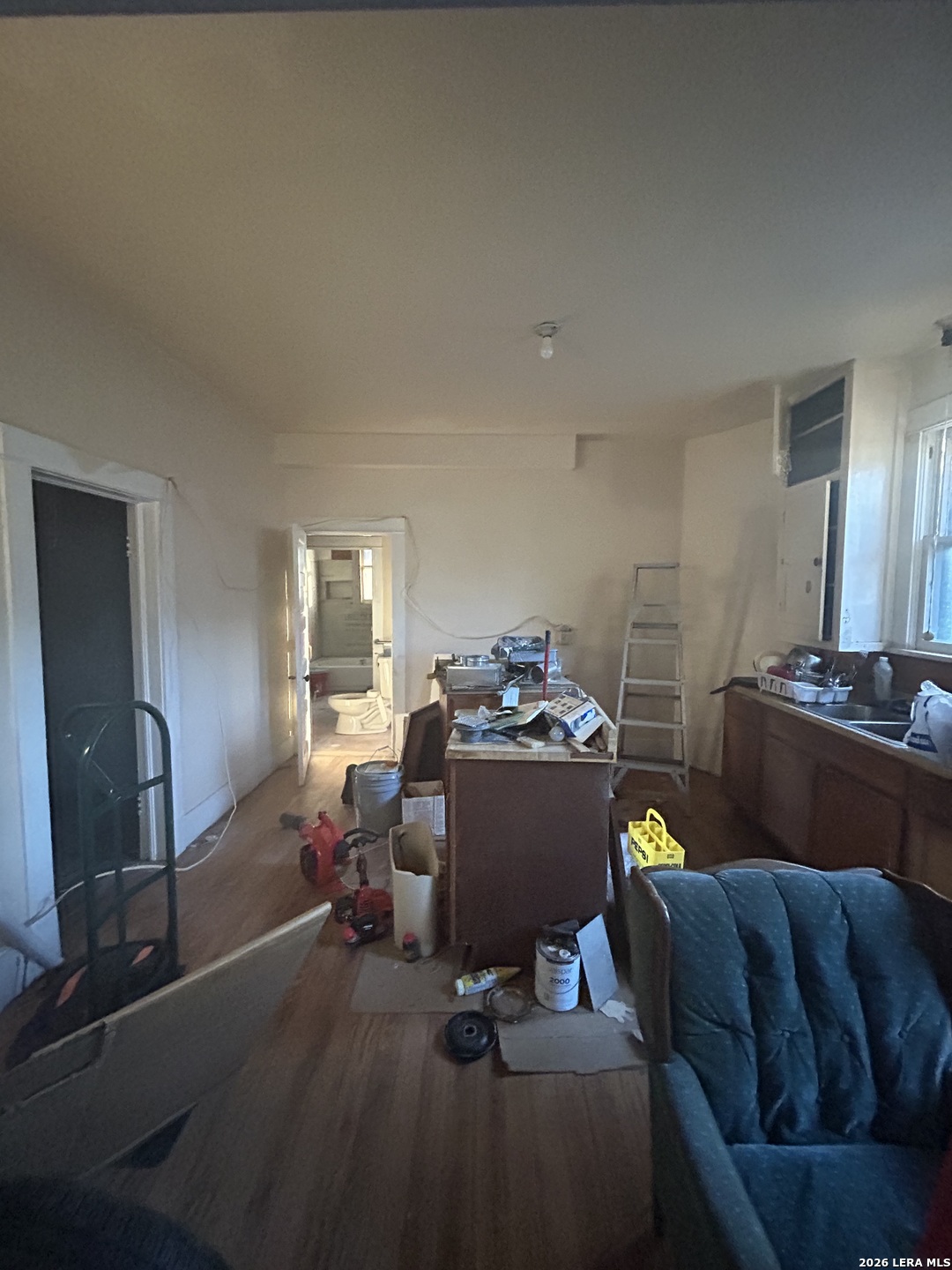 main property photo 5