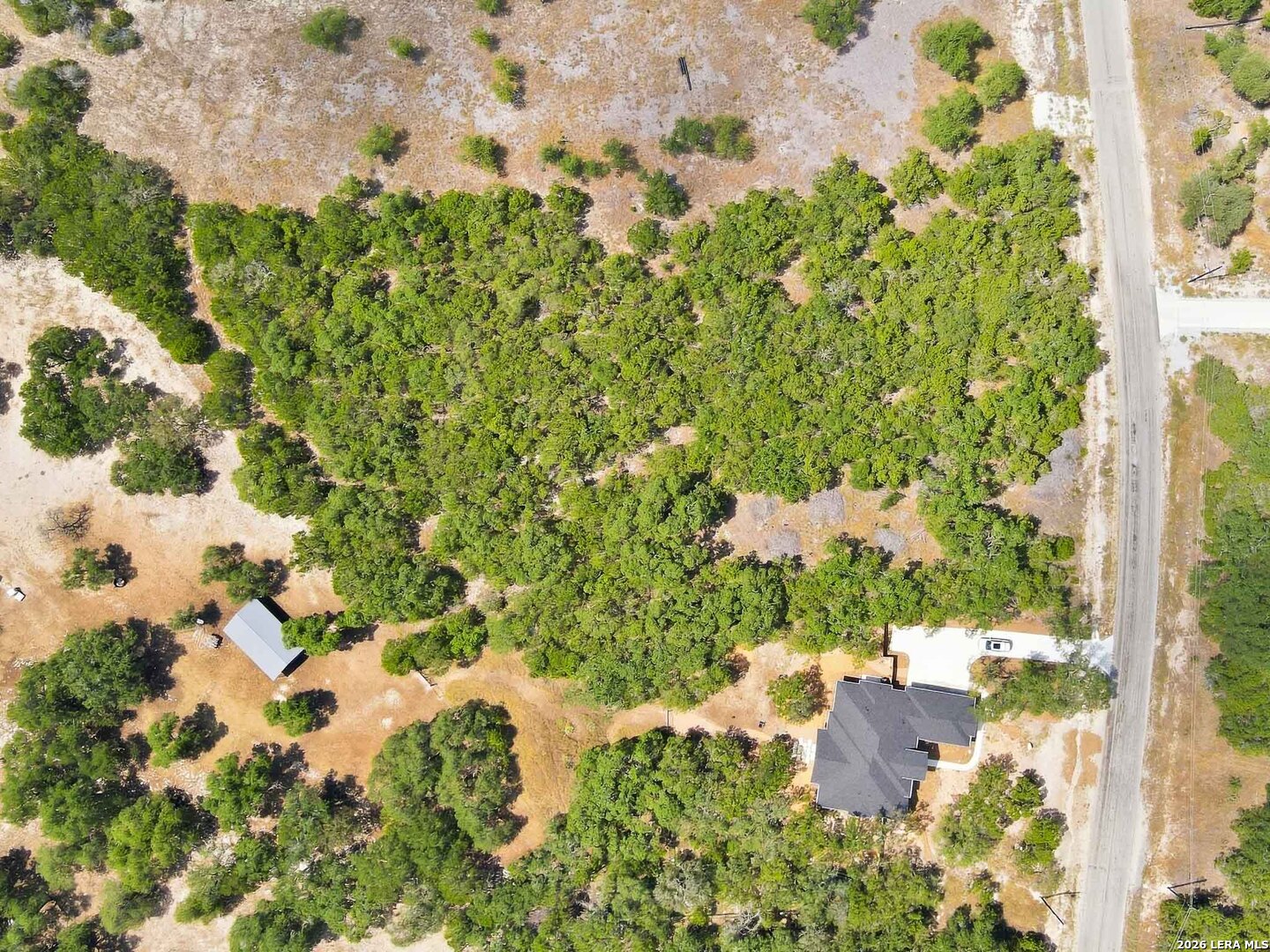 main property photo 11