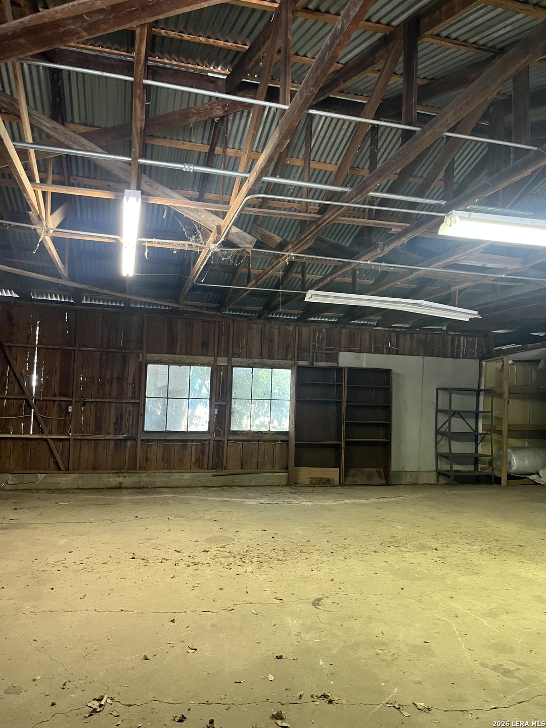 main property photo 23
