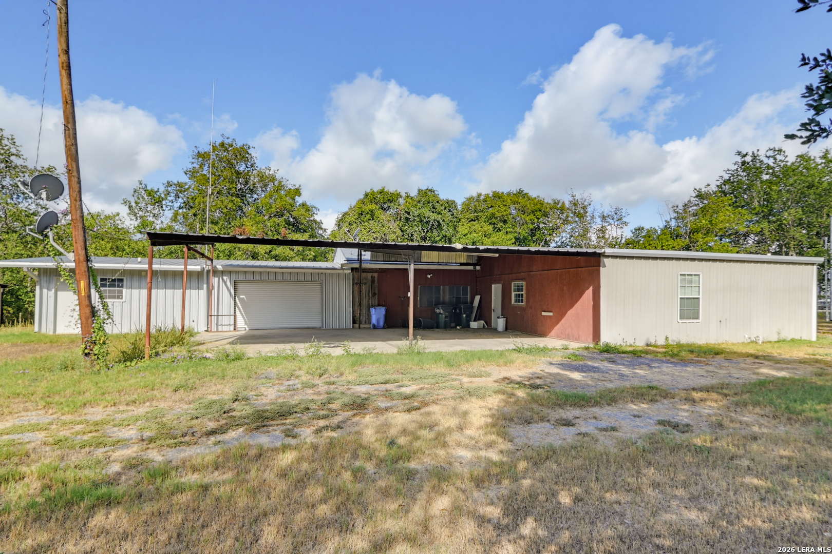 main property photo 5