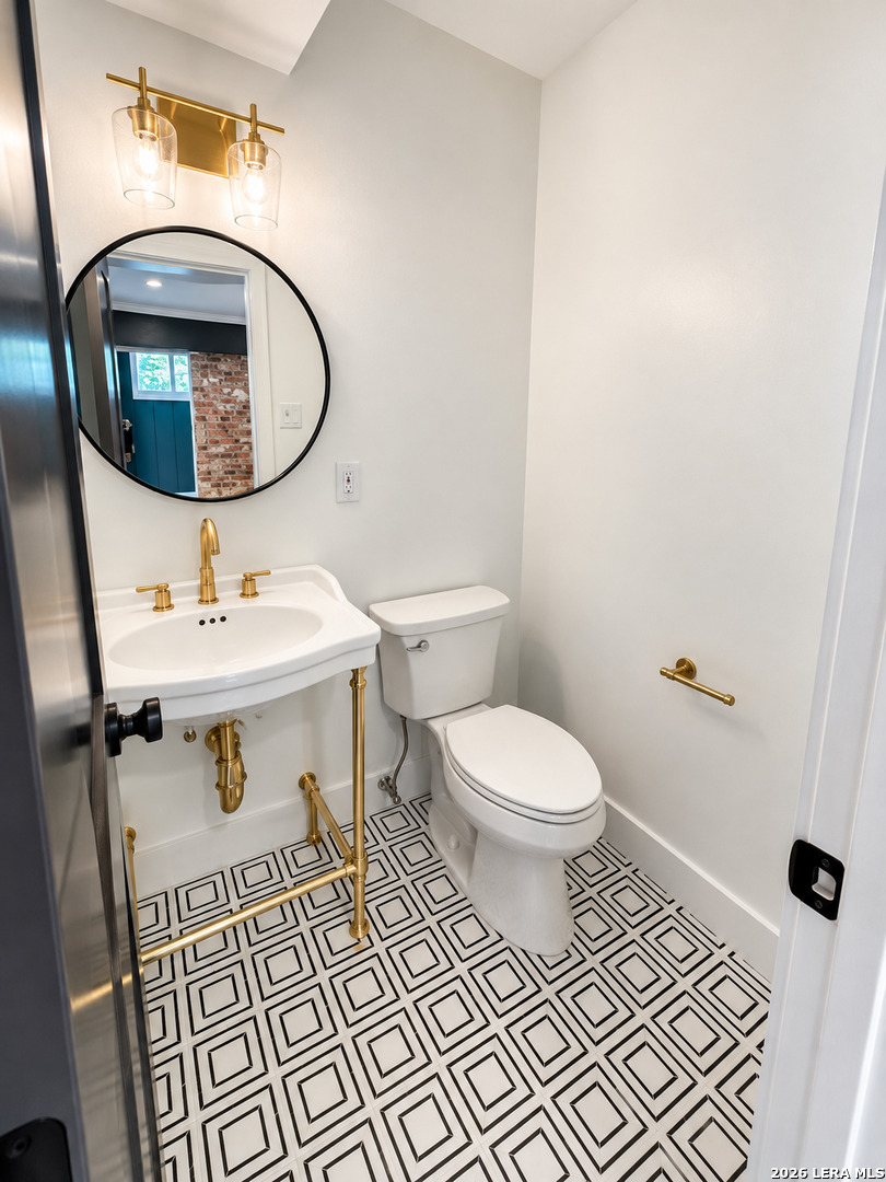 main property photo 7