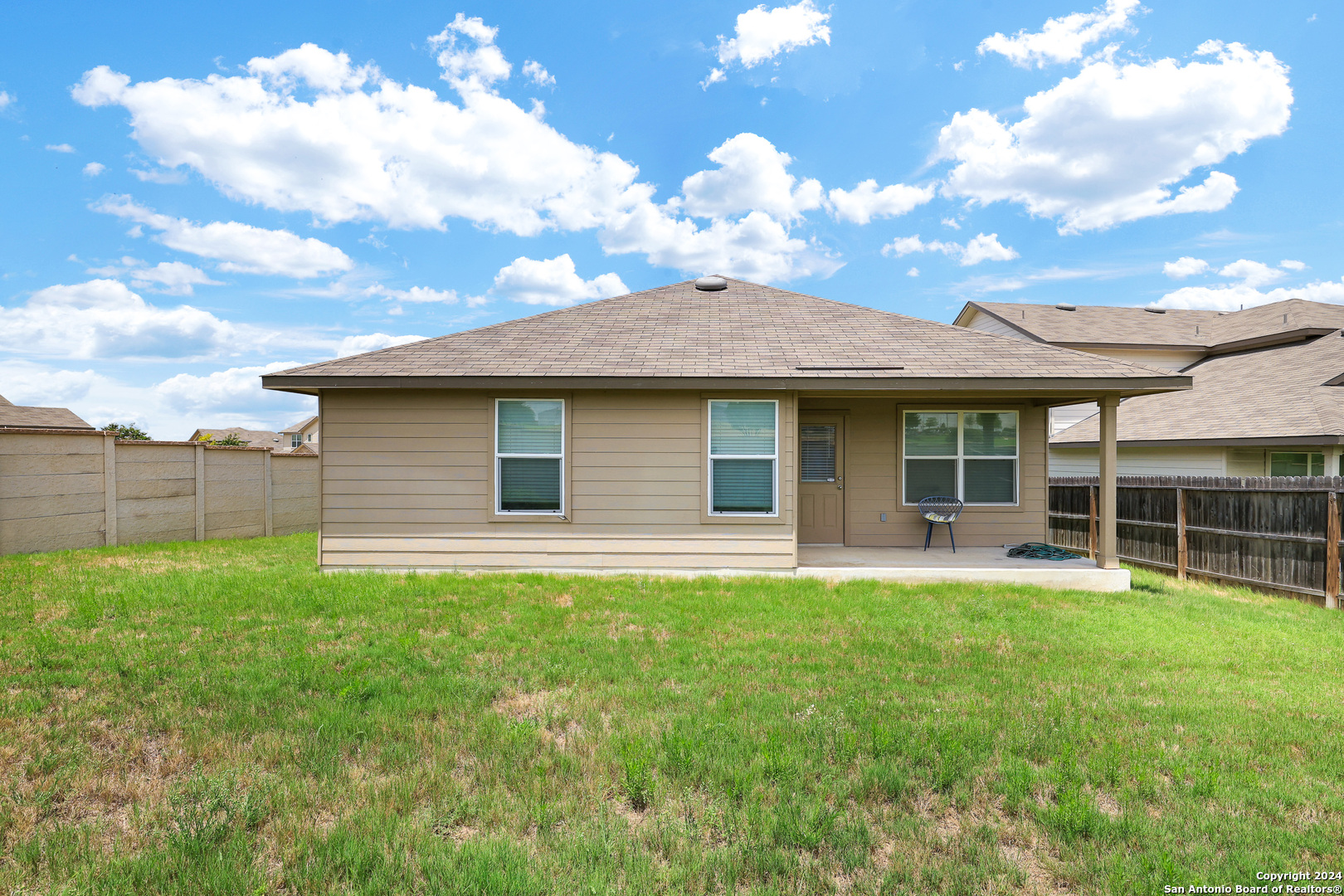 main property photo 20