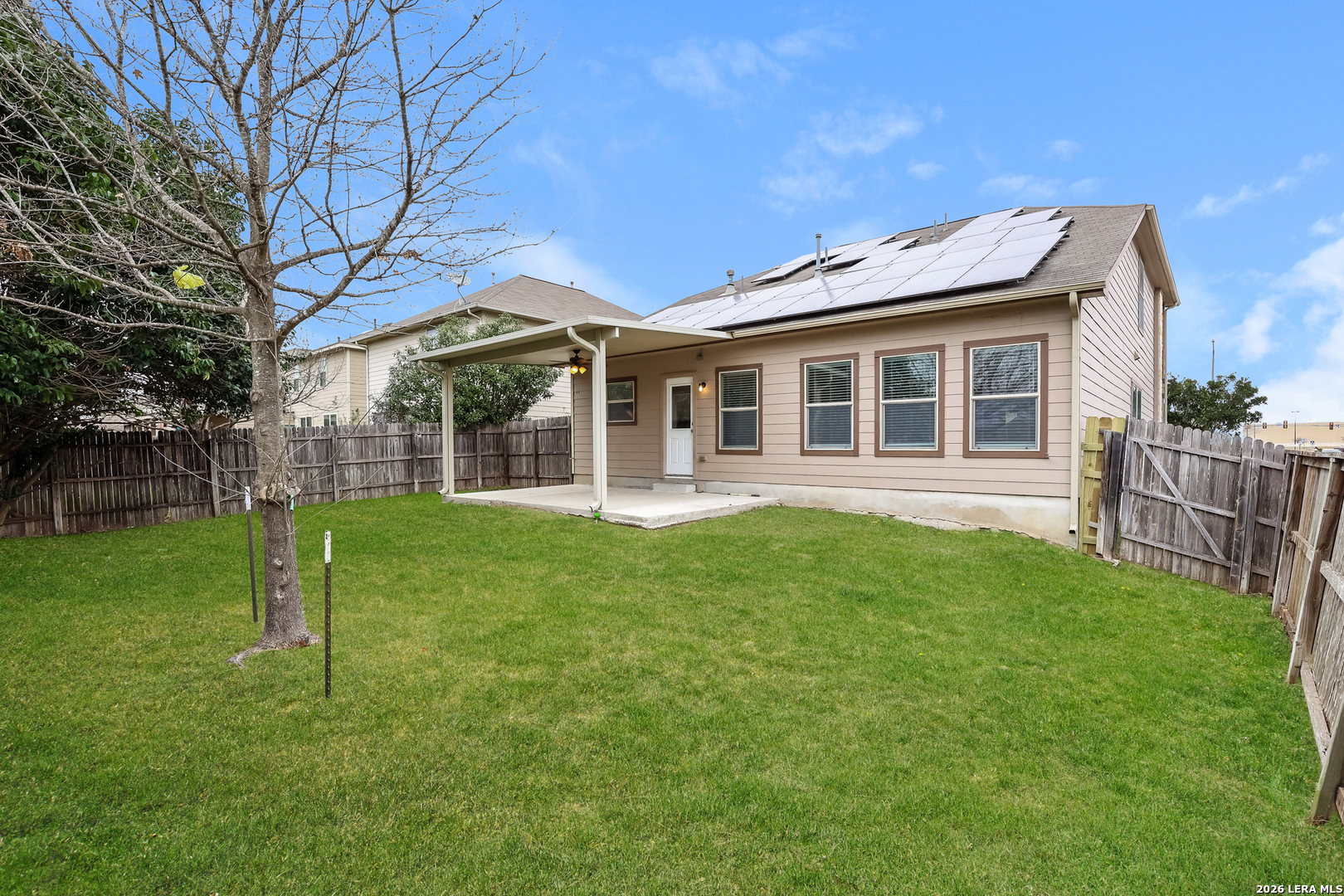 main property photo 14