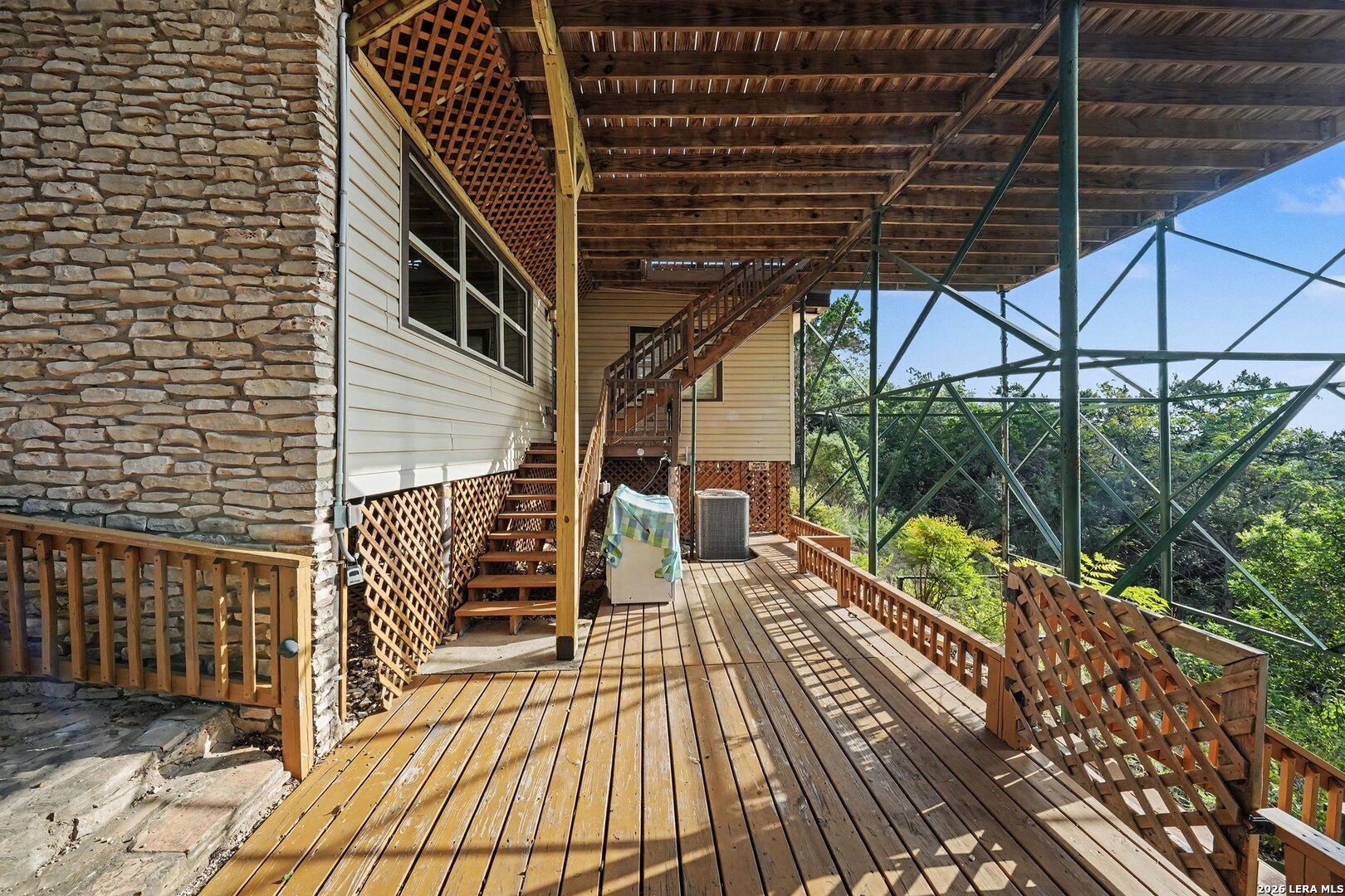 main property photo 22