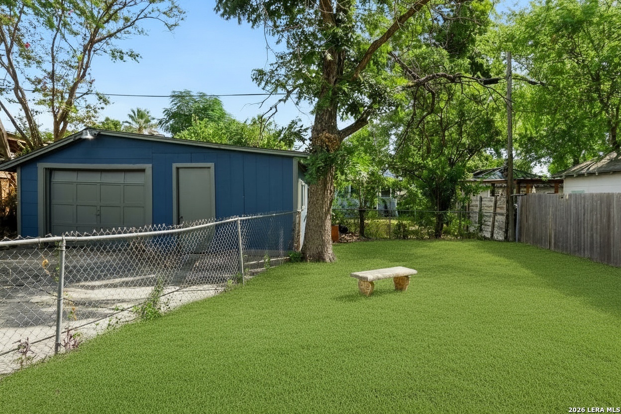 main property photo 31