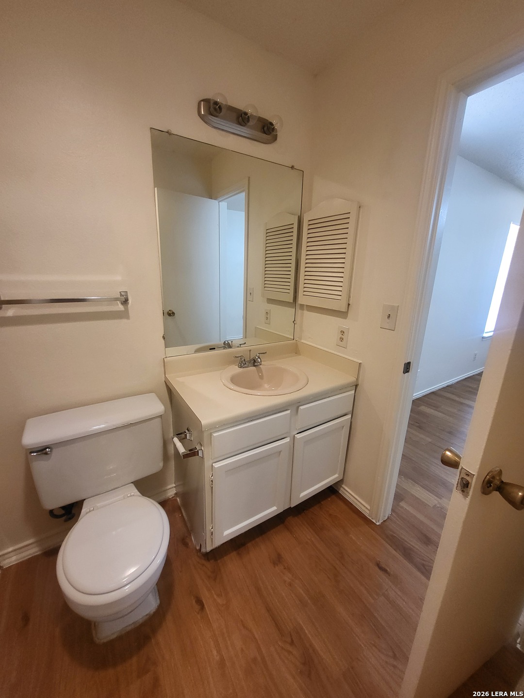 main property photo 12