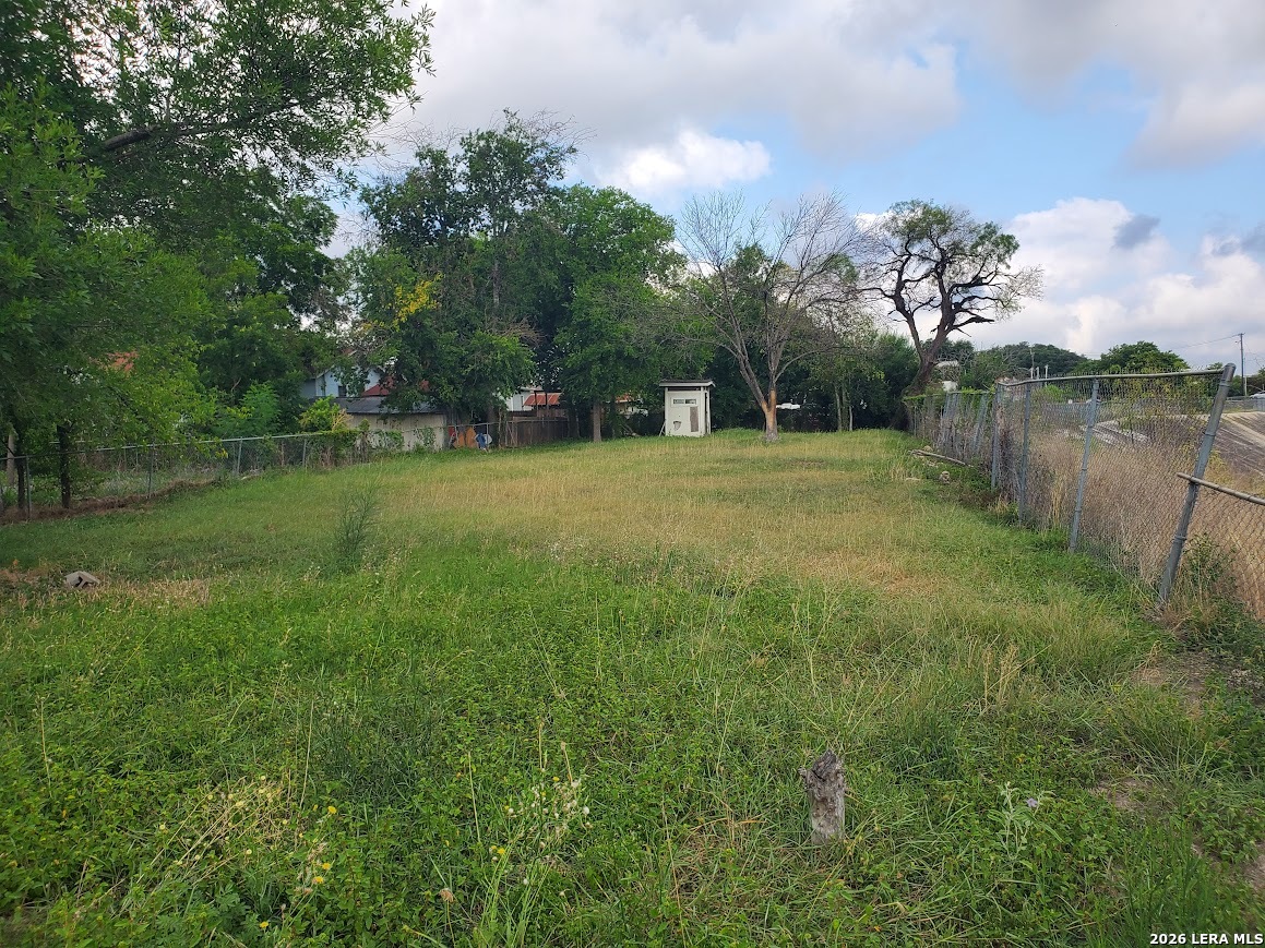 main property photo 12