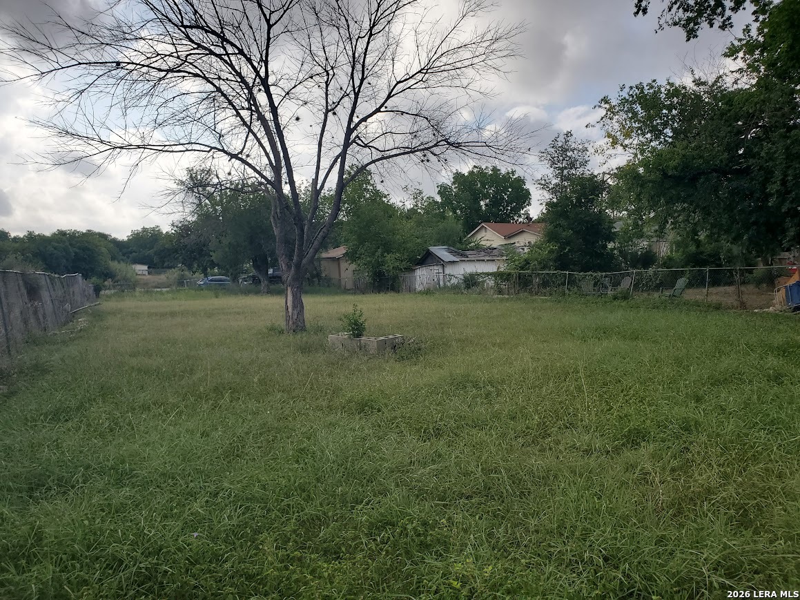 main property photo 9