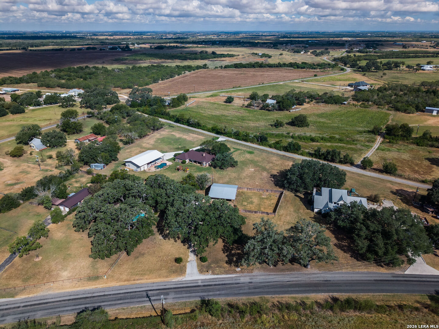 main property photo 31