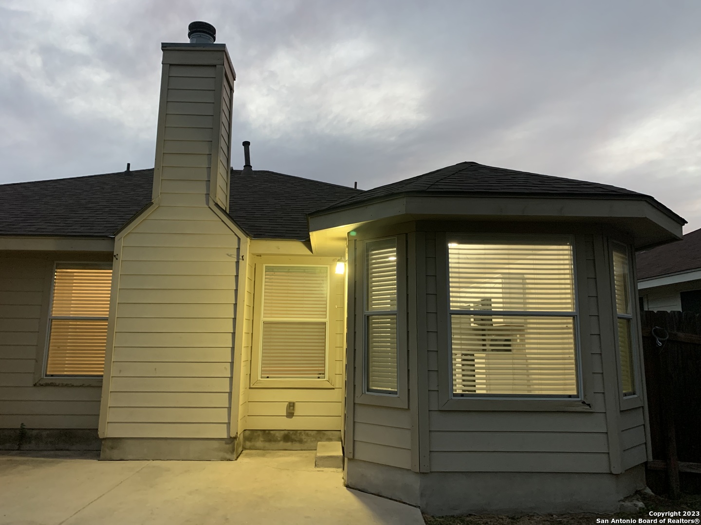 main property photo 19