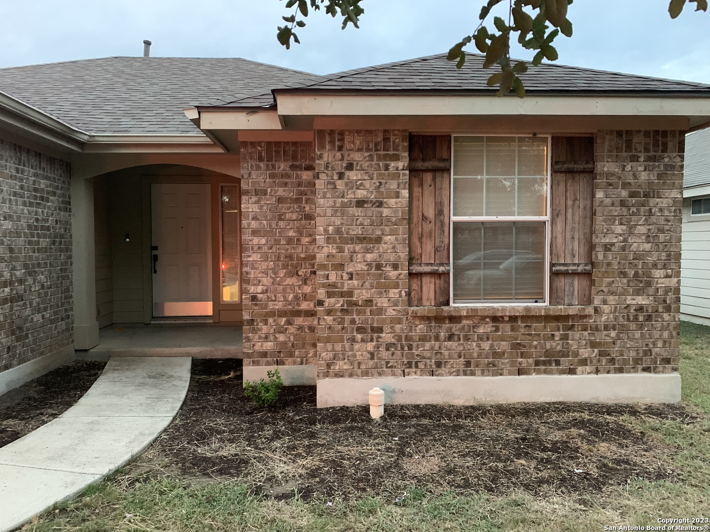 main property photo 2