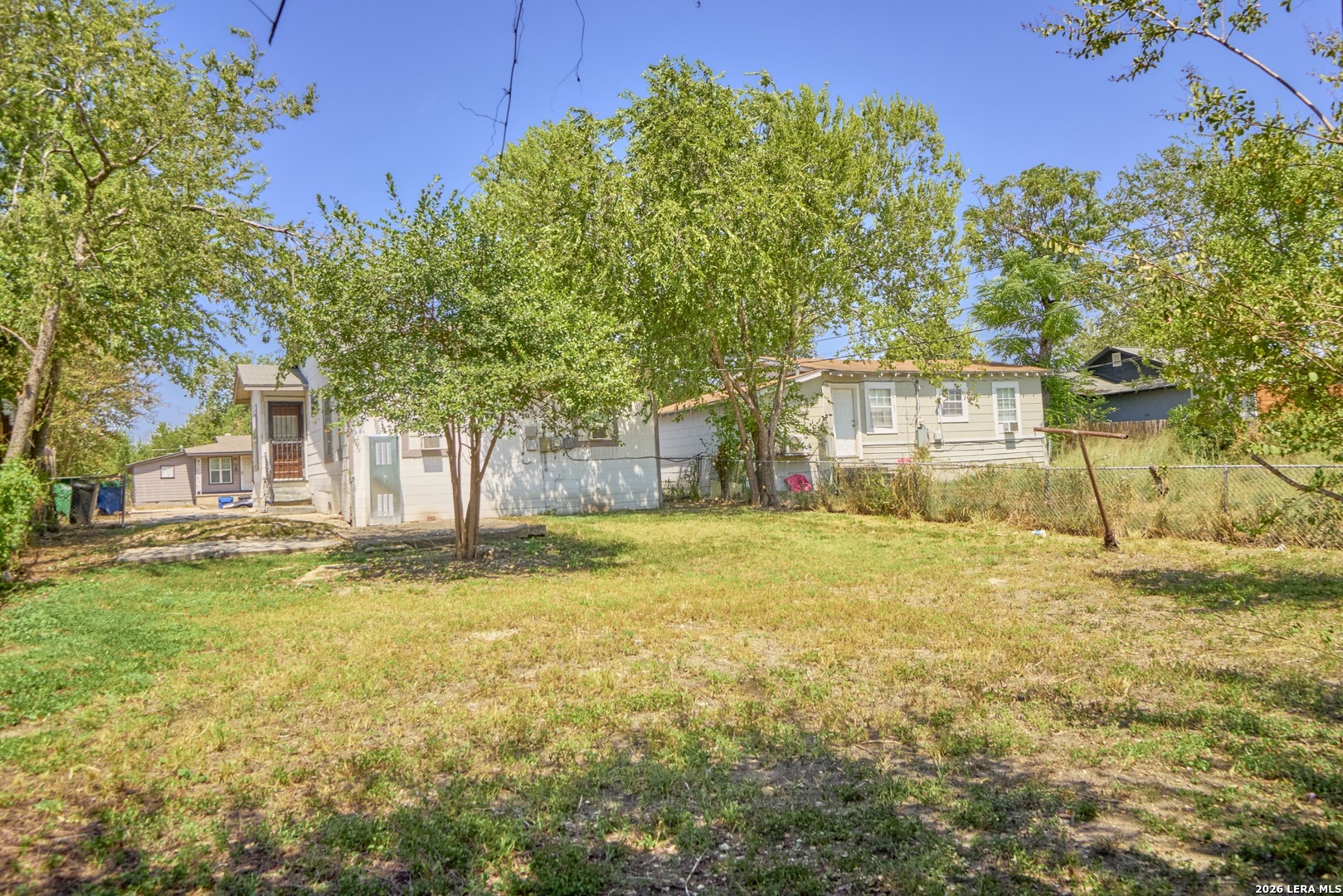 main property photo 16