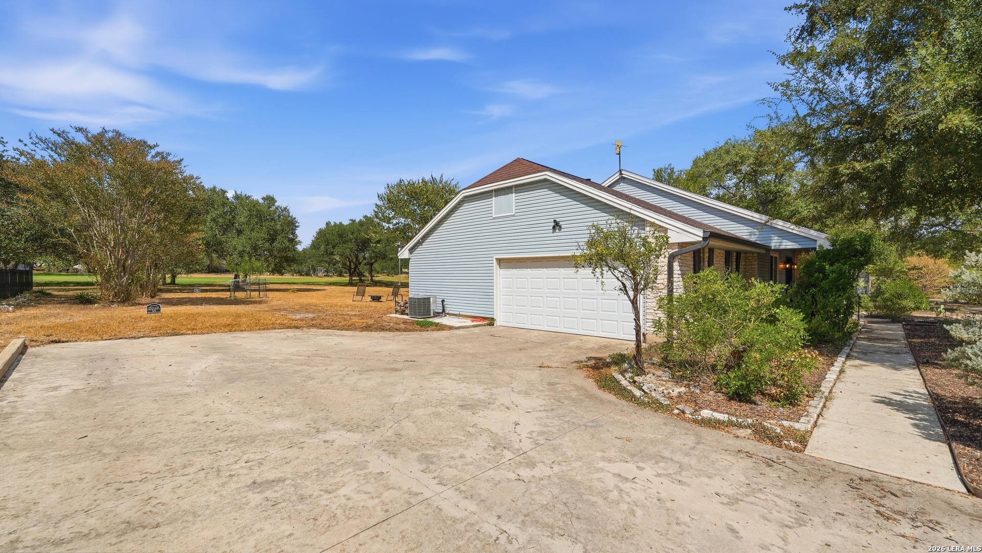 main property photo 59