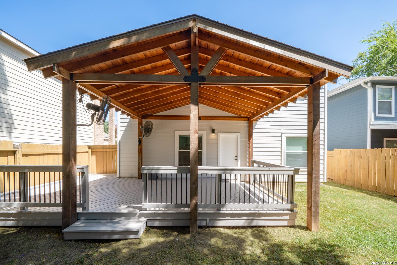 main property photo 21