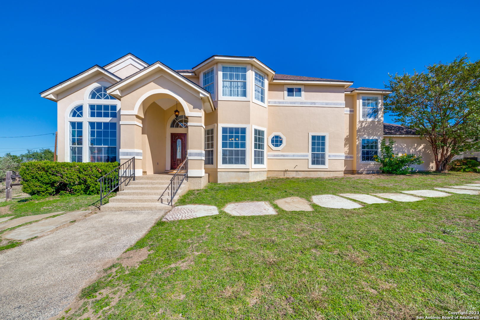 main property photo 1