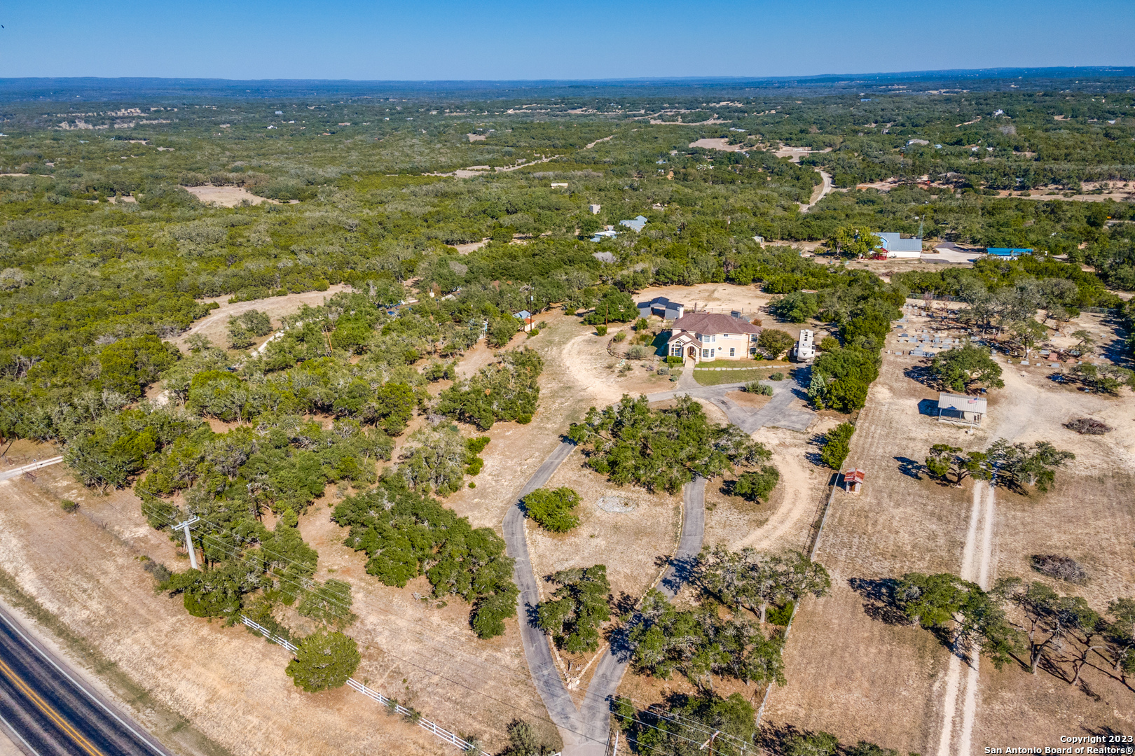 main property photo 33
