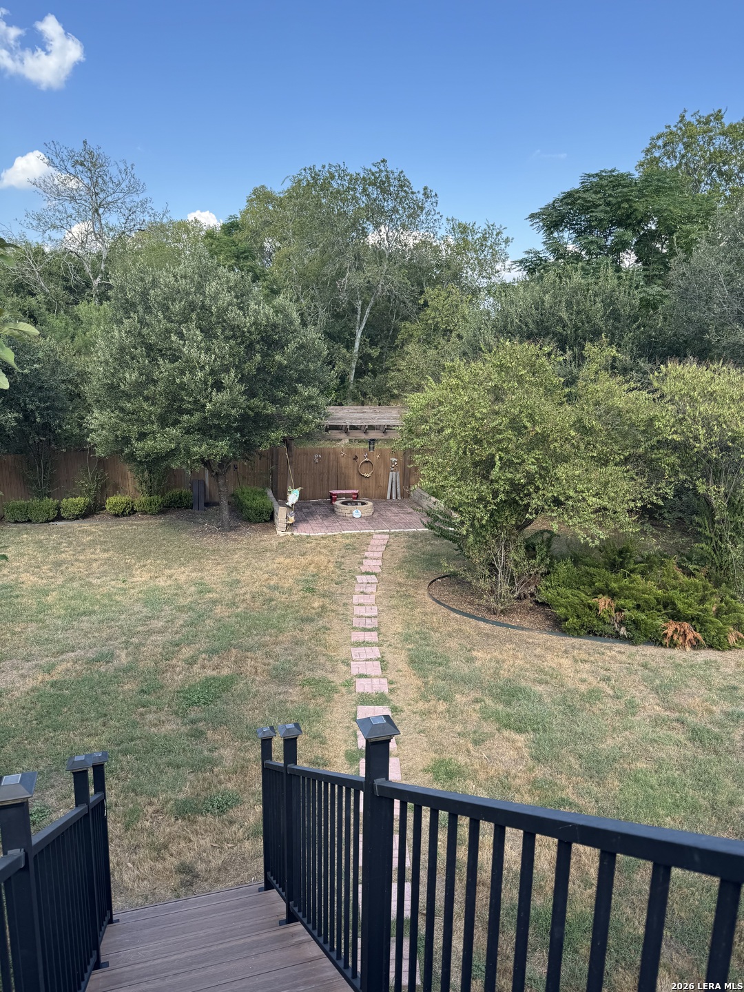 main property photo 16