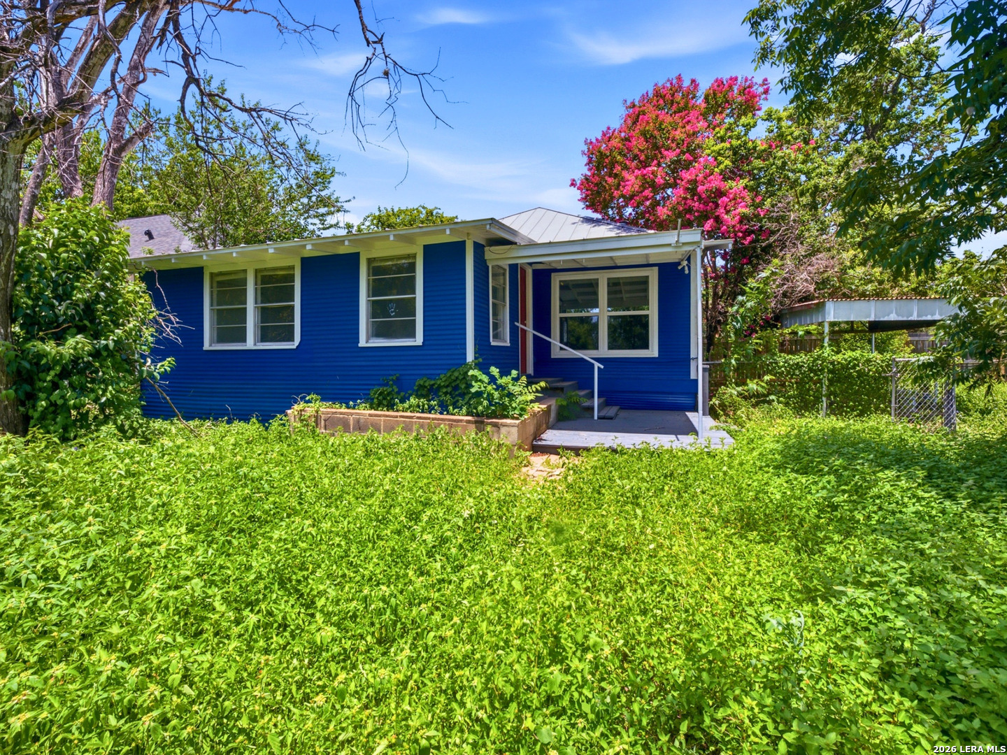 main property photo 12