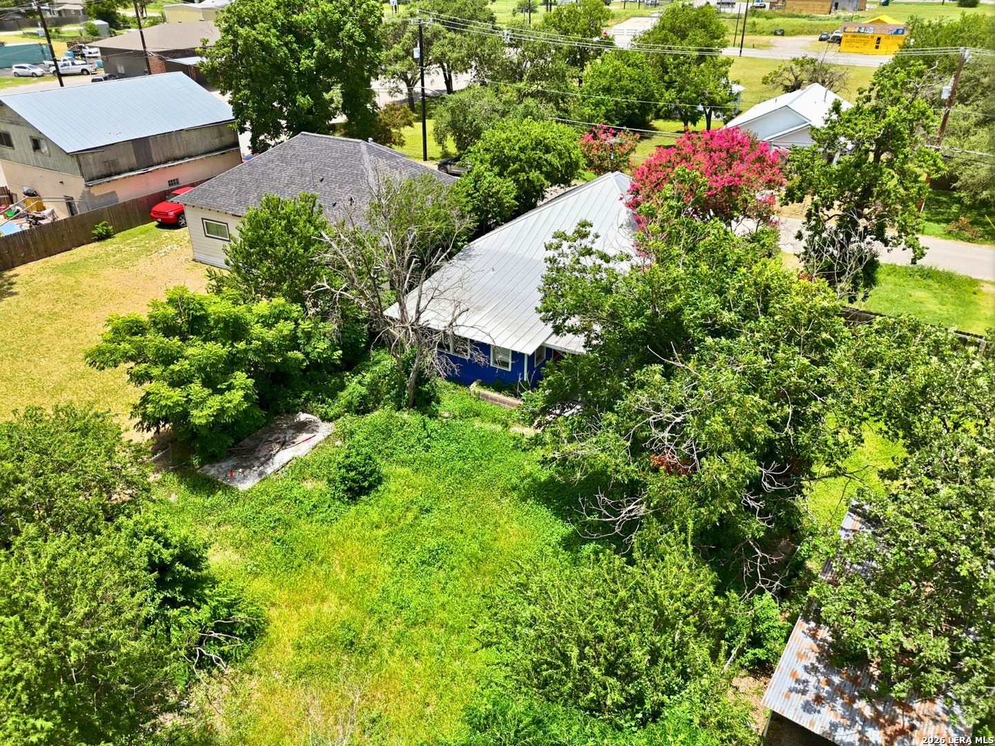 main property photo 14