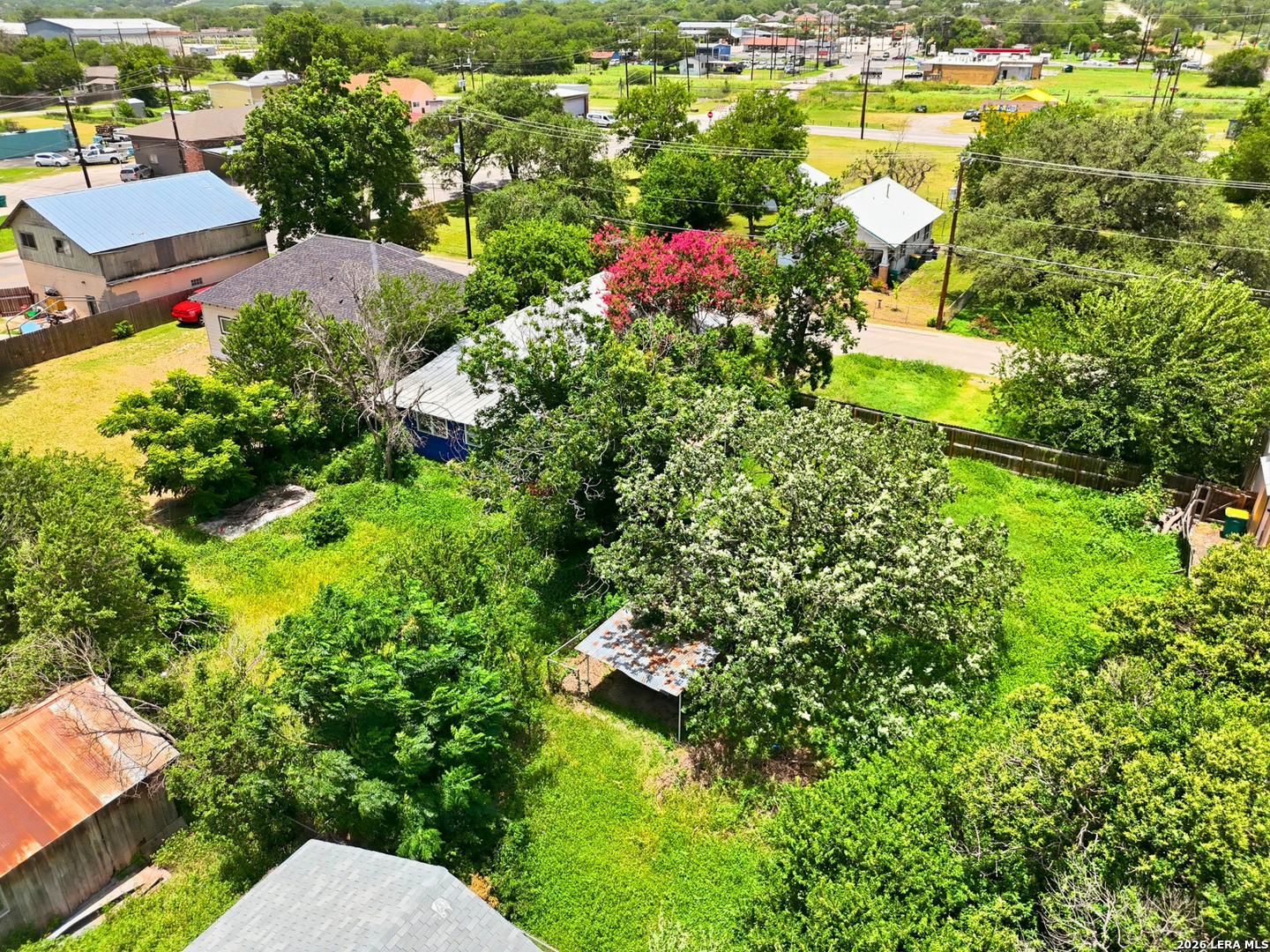 main property photo 16