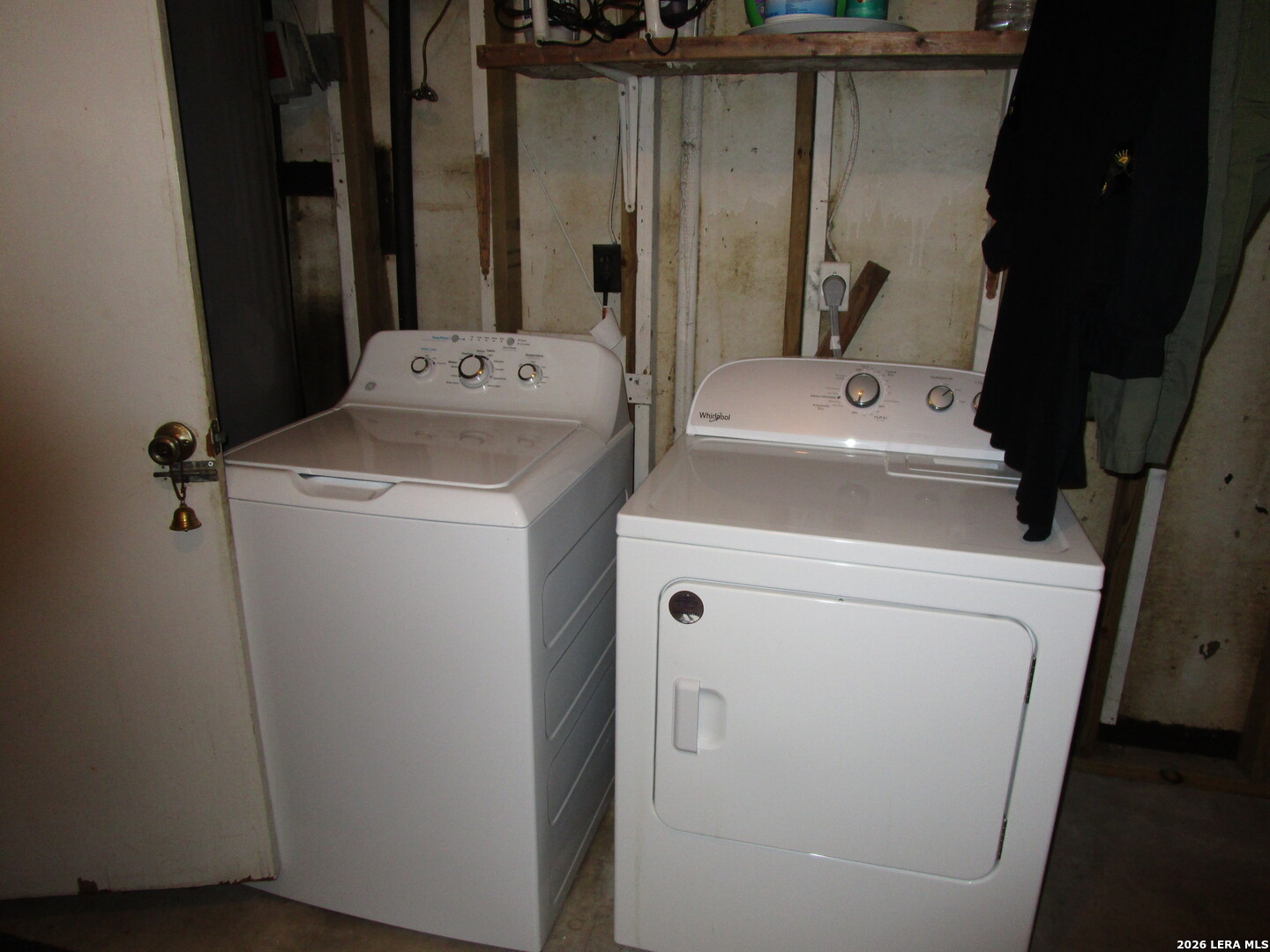 main property photo 10