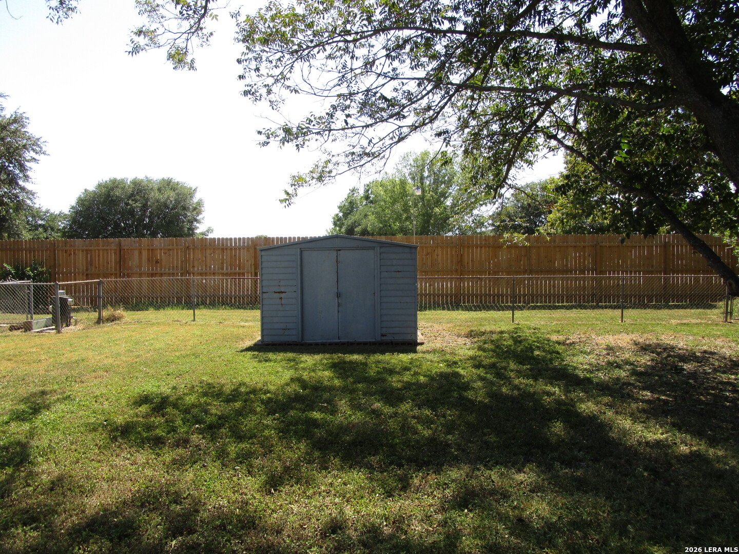 main property photo 17