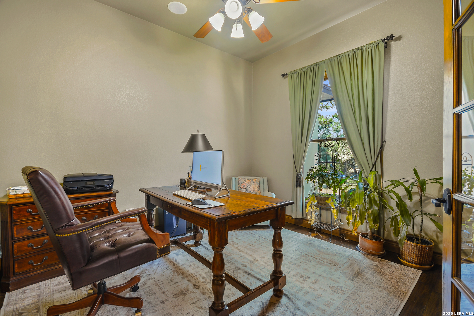 main property photo 28